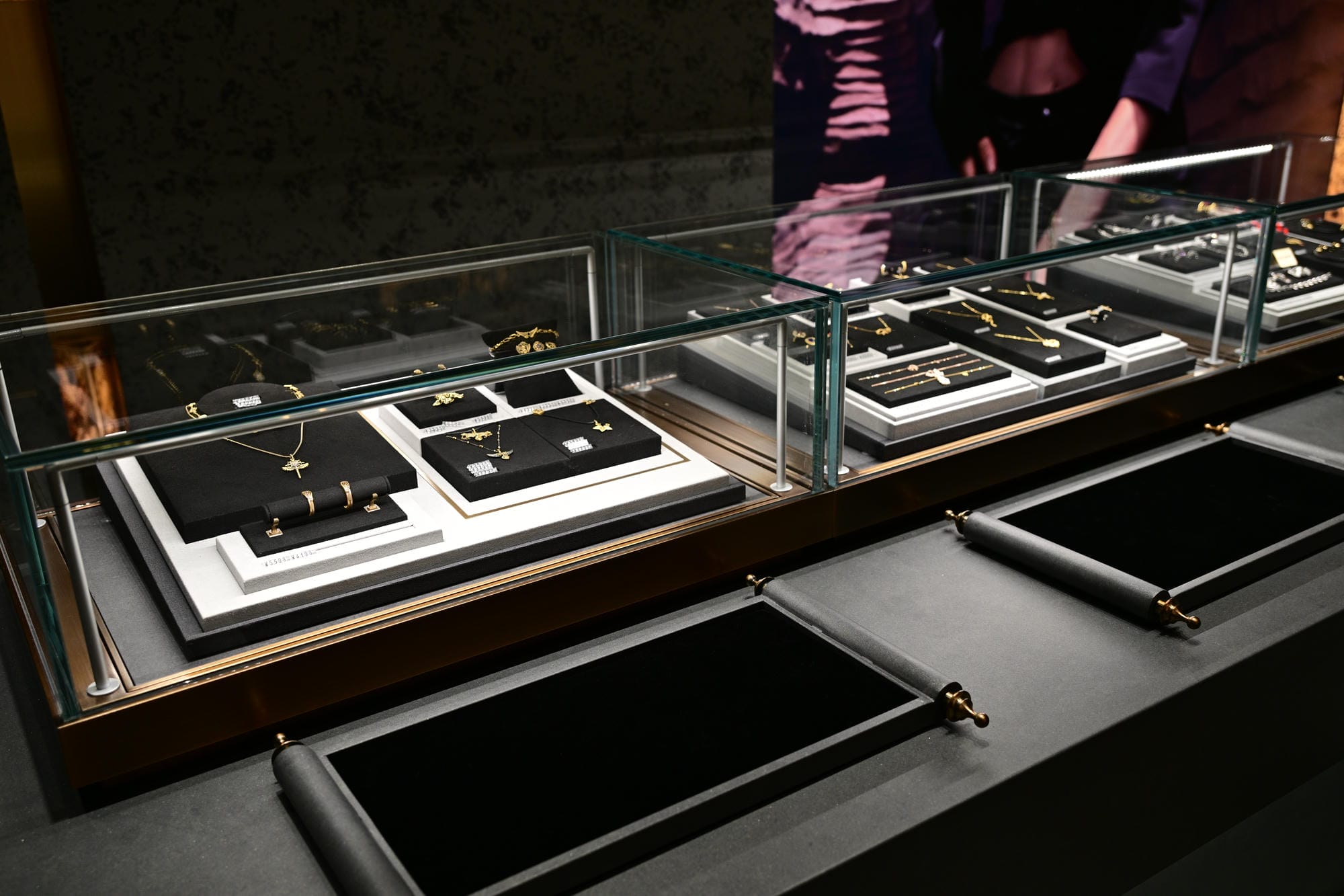 合肥银泰in77独白MONOLOGUE珠宝照明案例